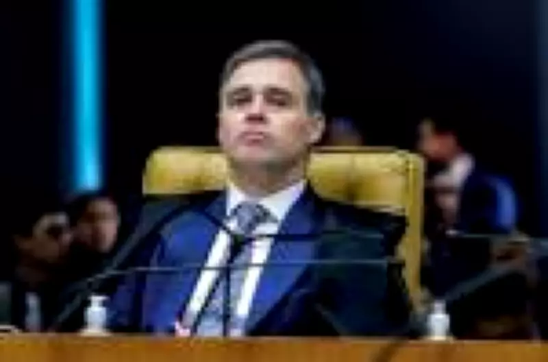 Recado de Mendonça escancara mal-estar no STF e expõe crise interna no Supremo