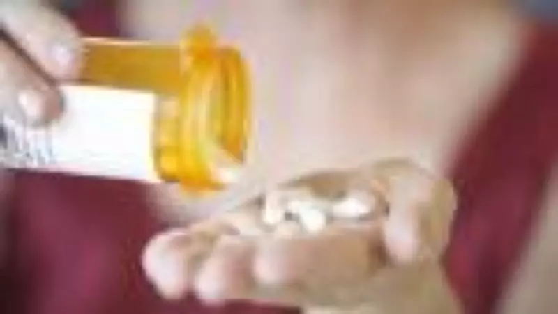 Reino Unido aprova pílula não hormonal para ondas de calor da menopausa; Brasil aguarda Anvisa