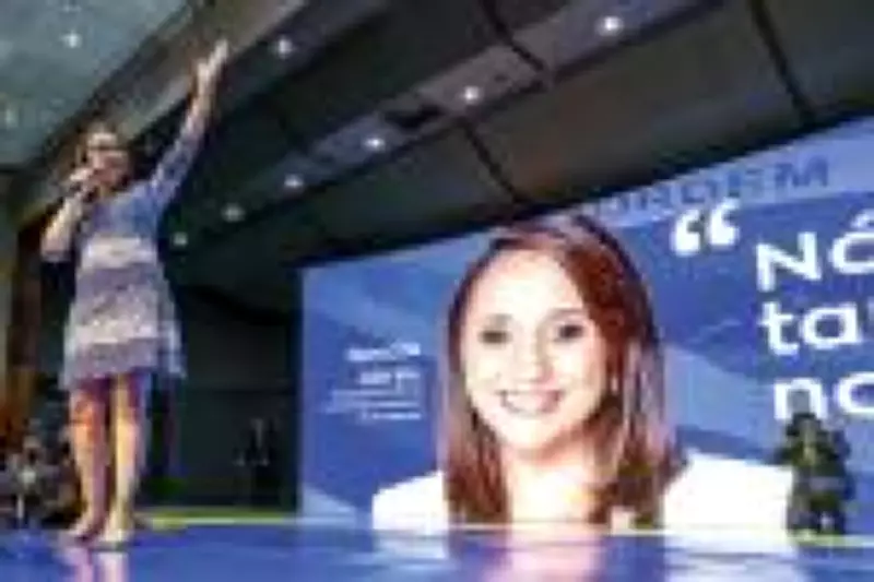 Renata Abreu busca apoio de Flávio Bolsonaro para Senado em troca de suporte presidencial