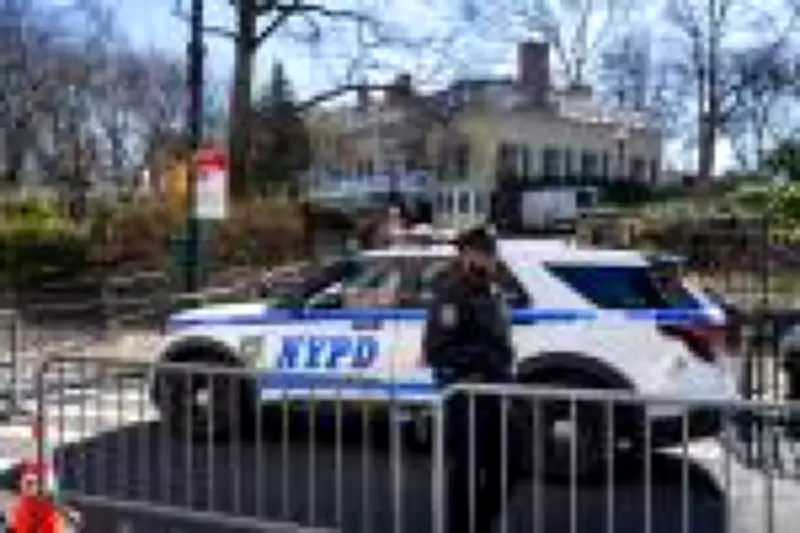 Residência do prefeito de Nova York é isolada após nova denúncia de objeto suspeito