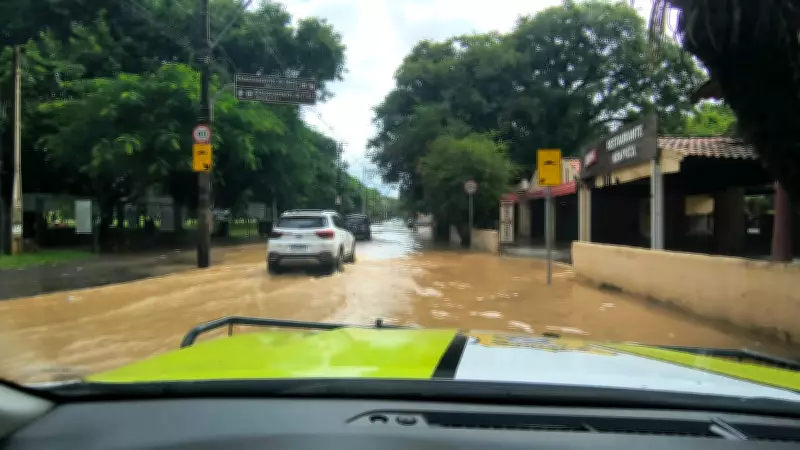 Rio Piracicaba atinge 4,91 metros e transborda após chuvas intensas; Defesa Civil monitora