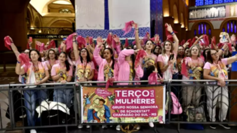 Romaria do Terço das Mulheres reúne milhares no Santuário de Aparecida