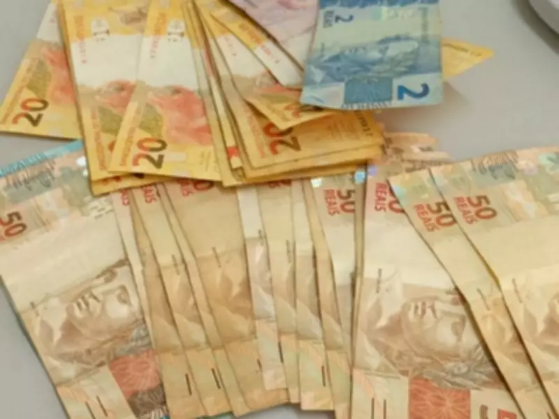 Salário mínimo regional de SC tem reajuste de 6,49% aprovado pela Assembleia Legislativa