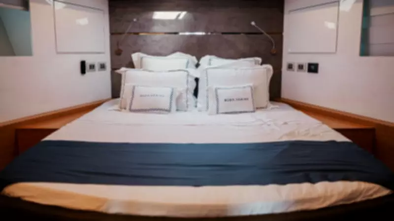 Schaefer 770: O iate que transforma o mar em extensão da casa com luxo e conforto