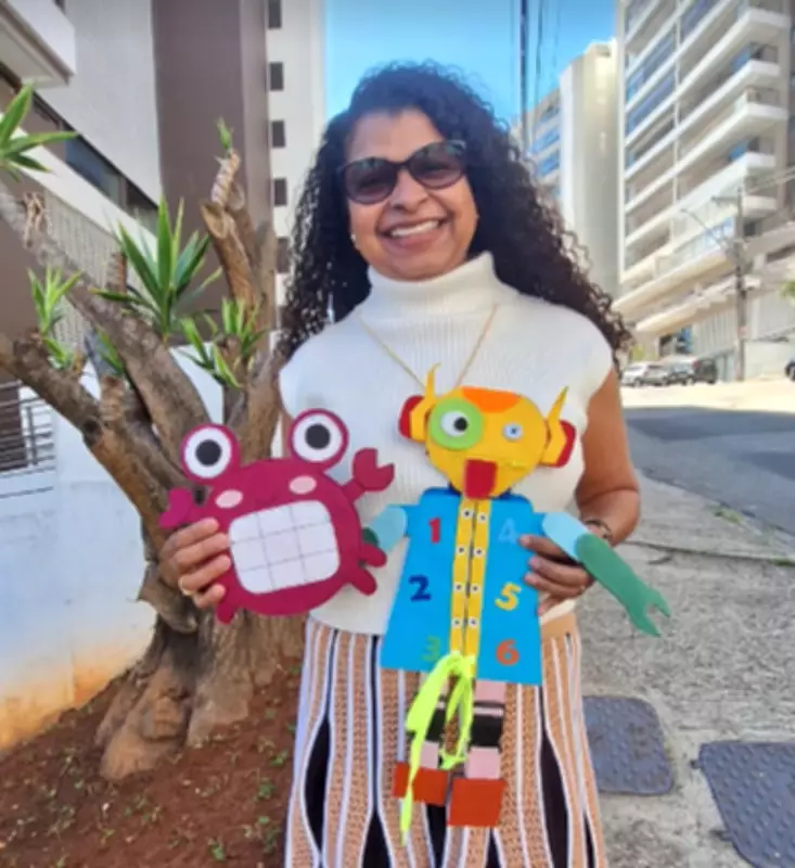 Servidora e artesã Simone Cristina Floriano Silva morre em acidente na MG-353 em Goianá