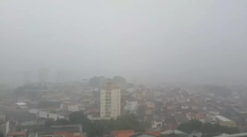 São Paulo em estado de atenção para alagamentos neste sábado; Zonas Norte e Oeste são as mais afetadas