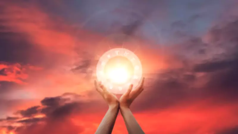 Sol em Áries se junta a Netuno e Saturno: 4 signos serão favorecidos e 4 enfrentam desafios