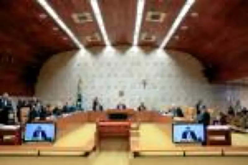 STF tenta conter penduricalhos que inflam salários da elite do funcionalismo público