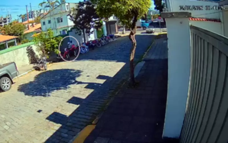 Suspeito de tentar furtar helicóptero rompe tornozeleira e foge após furto de moto em MG