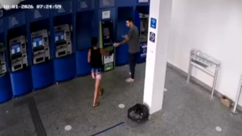 Técnico em eletrônica é preso por usar celulares roubados para saques bancários em Cariacica
