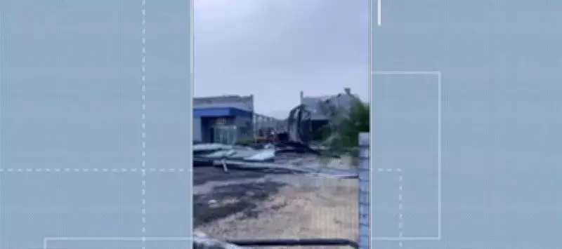 Tempestade destrói empresa de molduras em Braço do Norte, SC; ninguém se feriu