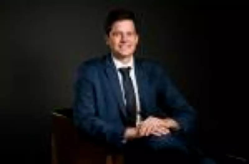 Tempo para brasileiros obterem Green Card por trabalho cai para cerca de dois anos