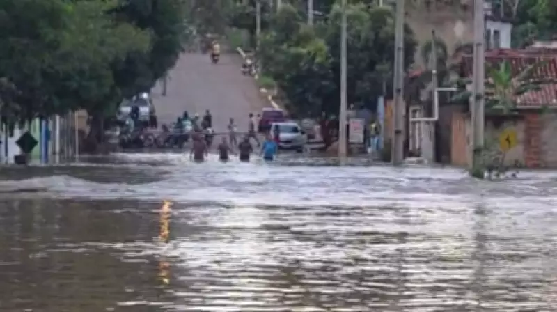 Temporal causa alagamentos severos em Gurupi, Tocantins, após chuvas intensas
