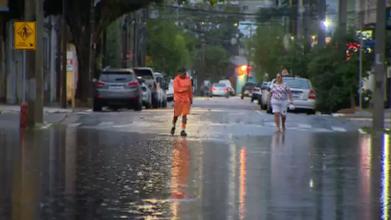 Temporal intenso atinge Porto Alegre e região metropolitana com 38 mm de chuva em uma hora e meia