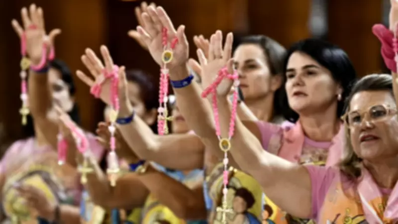 Terço das Mulheres bate recorde histórico com 35 mil fiéis em Aparecida