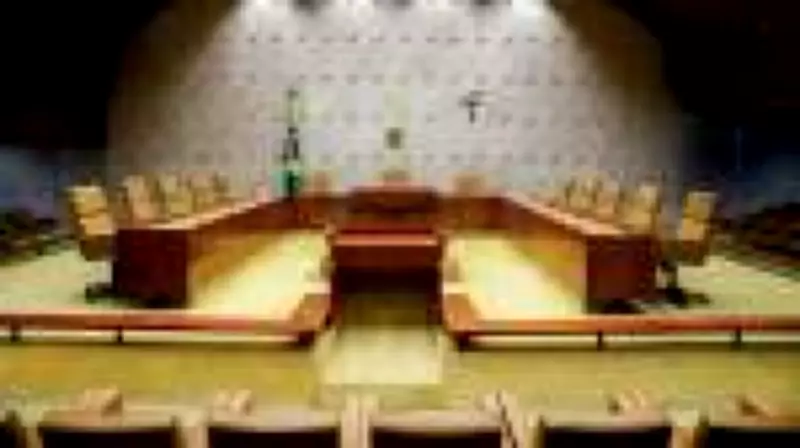 Ética Complacente: A Crise Moral no Brasil e a Falta de Absolutos no STF e Política