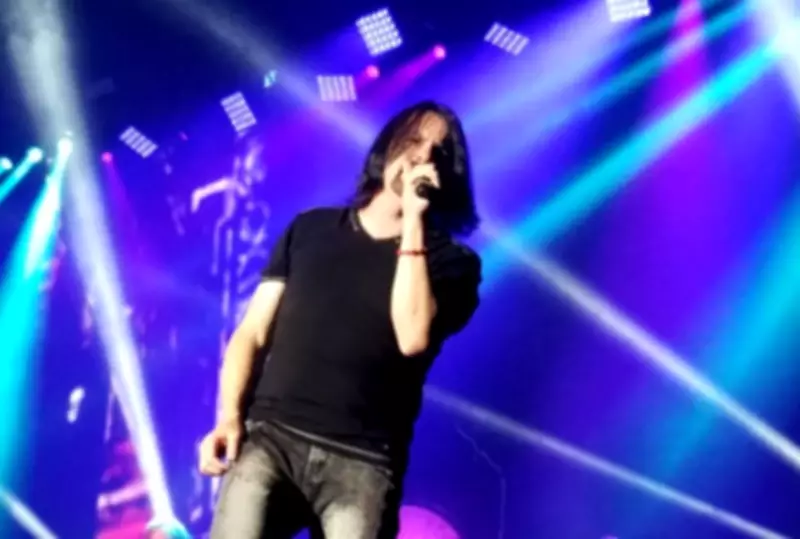 Tommy DeCarlo, fã que se tornou vocalista do Boston, morre aos 60 anos após câncer cerebral