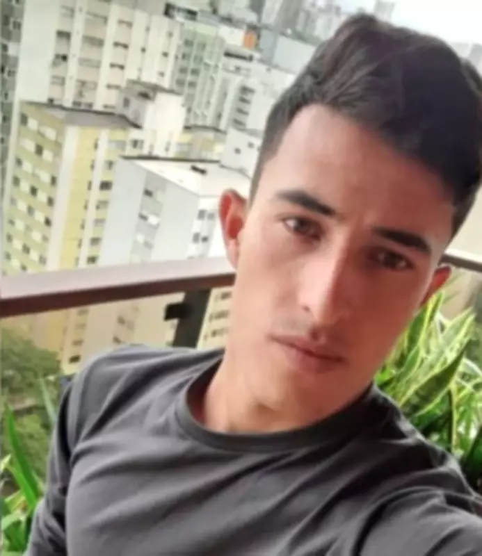 Trabalhador de 24 anos morre após queda de 10 metros em barracão de cooperativa em SC