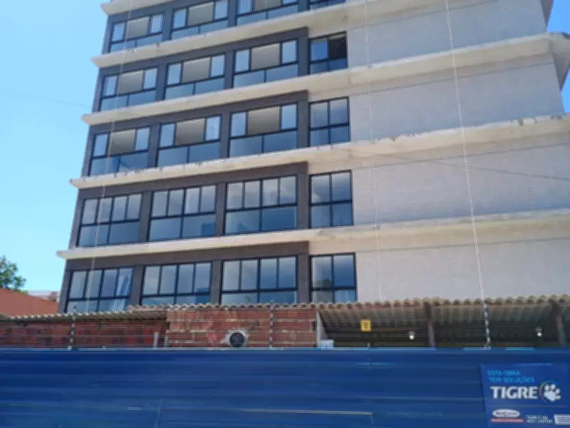 Trabalhador morre atingido por elevador durante reparo em obra em Cabedelo