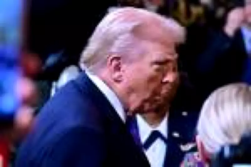 Trump anuncia suspensão de sanções petrolíferas; Rússia pode ser beneficiada