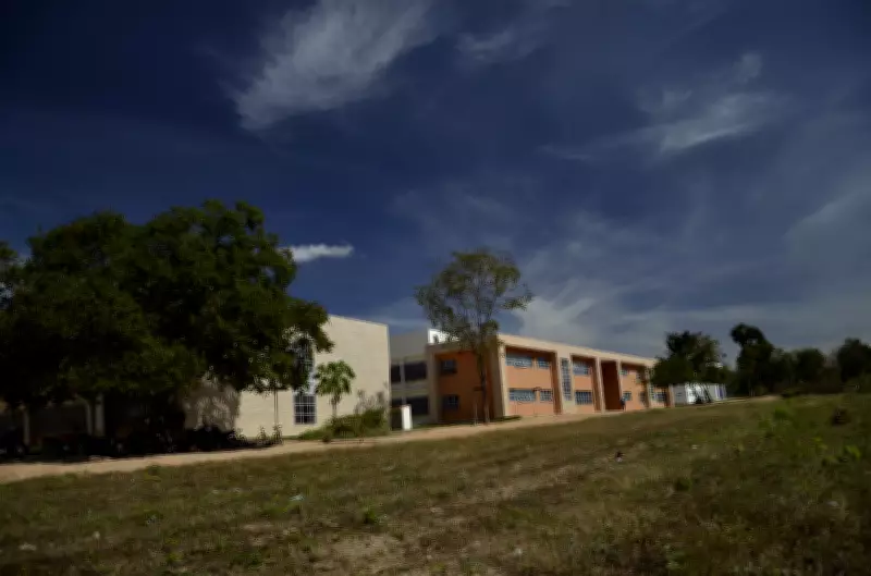 Ufob abre concurso com 29 vagas para professores na Bahia; salários chegam a R$ 14,4 mil