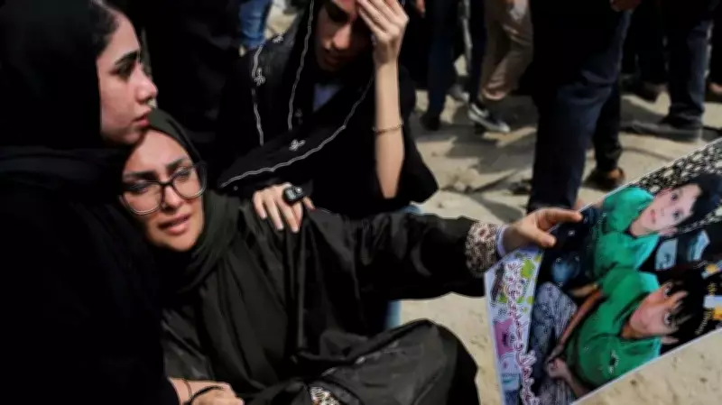 Unicef revela: 192 crianças mortas na guerra do Oriente Médio; Irã realiza funeral após ataque a escola