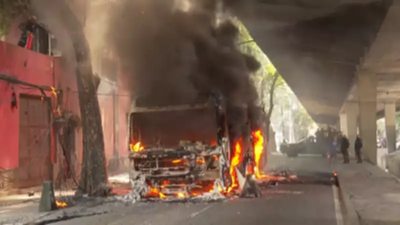 Uso de ônibus como barricadas mais que dobra no Rio, apesar de protocolo de segurança