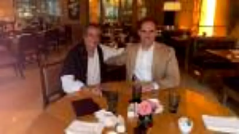 Valdemar e Eduardo Bolsonaro definem estratégias eleitorais em reunião nos Estados Unidos