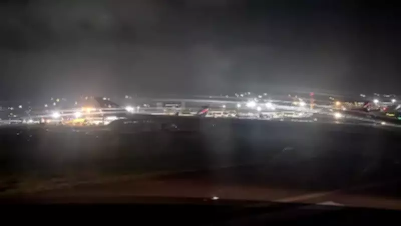 Vídeo capta explosão em turbina de avião após decolagem em Guarulhos; pouso seguro é realizado