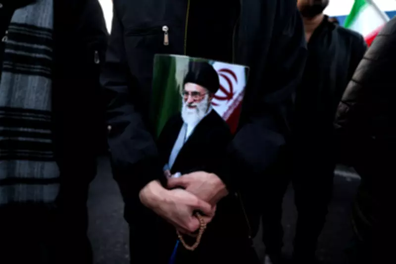 Vídeo viral de velório é falso: não mostra Ali Khamenei, mas funeral de Hassan Nasrallah