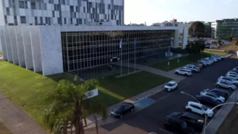 Vídeos DF2 desta quarta-feira: acidente grave e operação policial no Distrito Federal