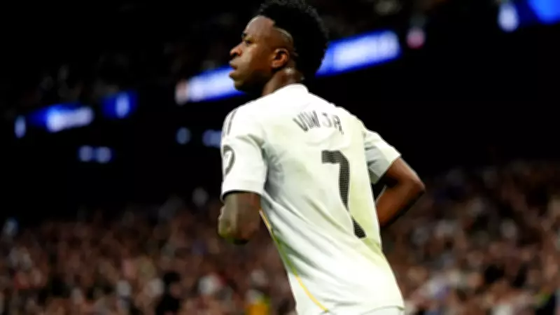 Vinicius Júnior brilha com dois gols e leva Real Madrid às quartas da Liga dos Campeões