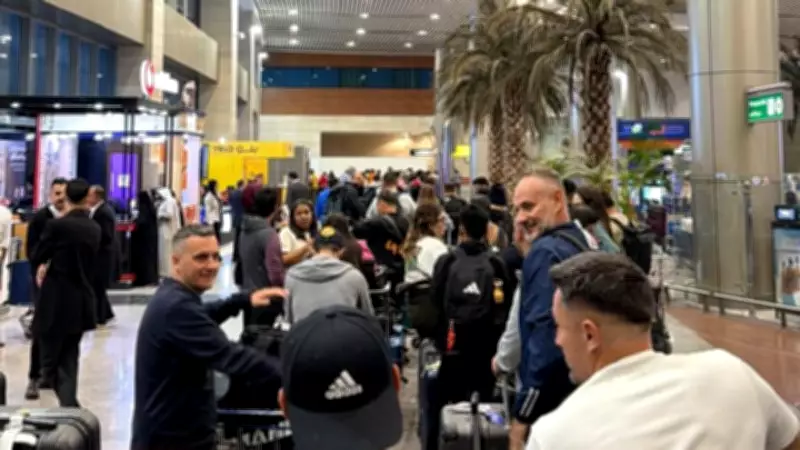 Voo com brasileiros desvia rota para o Egito devido a ataques dos EUA e Israel ao Irã