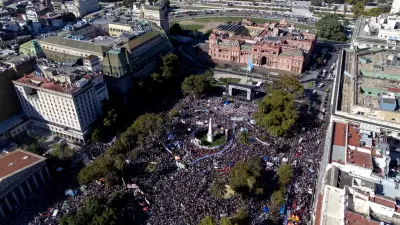 Argentina recorda 50 anos do golpe militar com marcha histórica na Praça de Maio