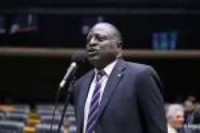 Centrão desaprova candidatura de Hélio Lopes ao TCU e classifica iniciativa como 'tiro no pé'