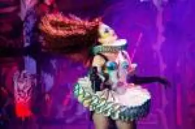 Chappell Roan brilha no Lollapalooza 2026, ignorando polêmica com torcida do Flamengo