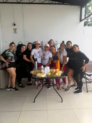 Empresária acreana celebra fim da quimioterapia com carreata emocionante organizada pelo marido