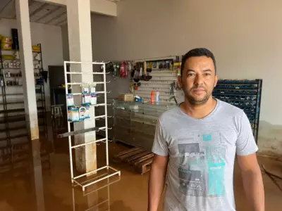 Enchente em Espinosa: ruas alagadas e prejuízos após chuva extrema no Norte de Minas