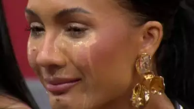 Ex-BBB Maxiane comenta beijo de Jonas e Marciele: 'Homem está aí para isso'