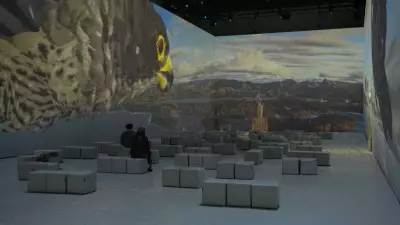 Exposição imersiva em Londres recria história de Cleópatra com tecnologia de ponta