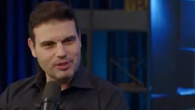 Fundador da Biscoitê revela infância difícil na periferia e como superou adversidades