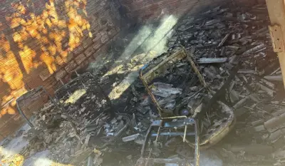 Incêndio destrói residência e veículos estacionados no interior de São Paulo