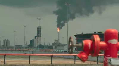 Irã autoriza passagem de 20 petroleiros pelo Estreito de Ormuz, mas ataques a rotas alternativas preocupam