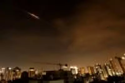 Israel intensifica ataques em Teerã e Irã ameaça infraestruturas energéticas do Golfo