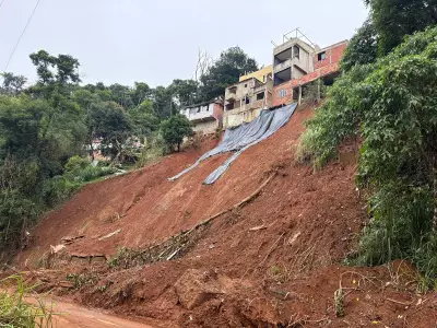 Oito casas serão demolidas em Juiz de Fora após deslizamento causado por fortes chuvas