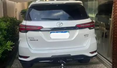 Operação Indébito: PF apreende carros de luxo e bens valiosos em fraude ao INSS