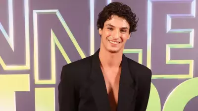 Pedro Waddington fala sobre atuar com a família e experiência no Lollapalooza