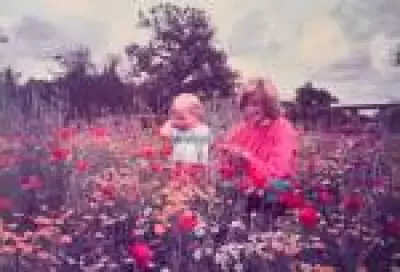 Príncipe William homenageia Diana com foto inédita no Dia das Mães britânico