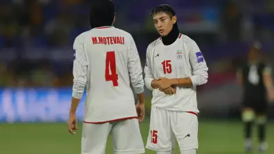 Seleção feminina do Irã muda postura e canta hino após protestos e ataques internacionais