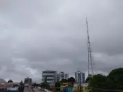Alagoas em alerta para chuvas moderadas com ventos e raios até domingo